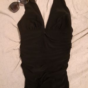 Retro black ruched halter top one piece swimsuit